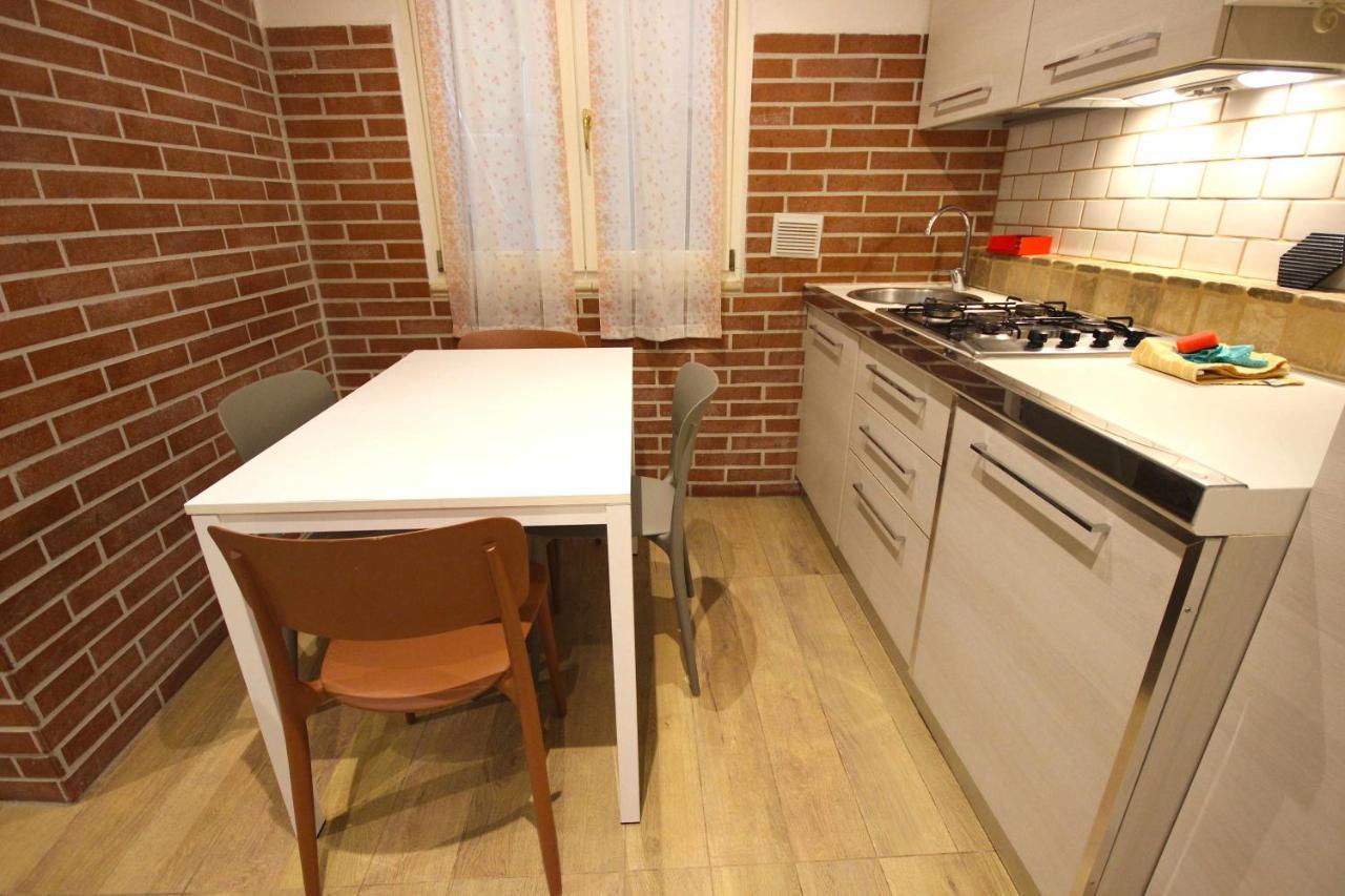 Case Vr Holiday Happy House Verona Exteriér fotografie
