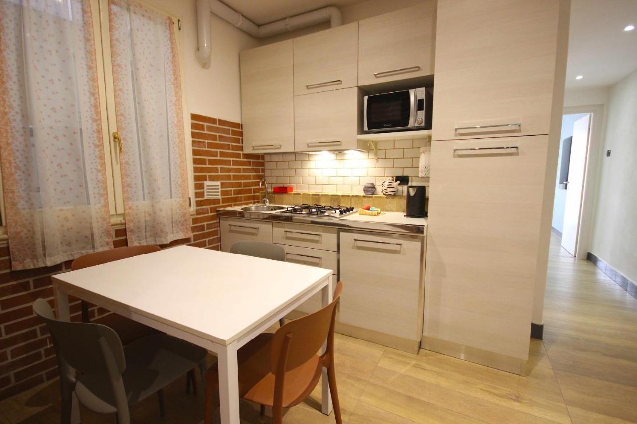 Case Vr Holiday Happy House Verona Exteriér fotografie