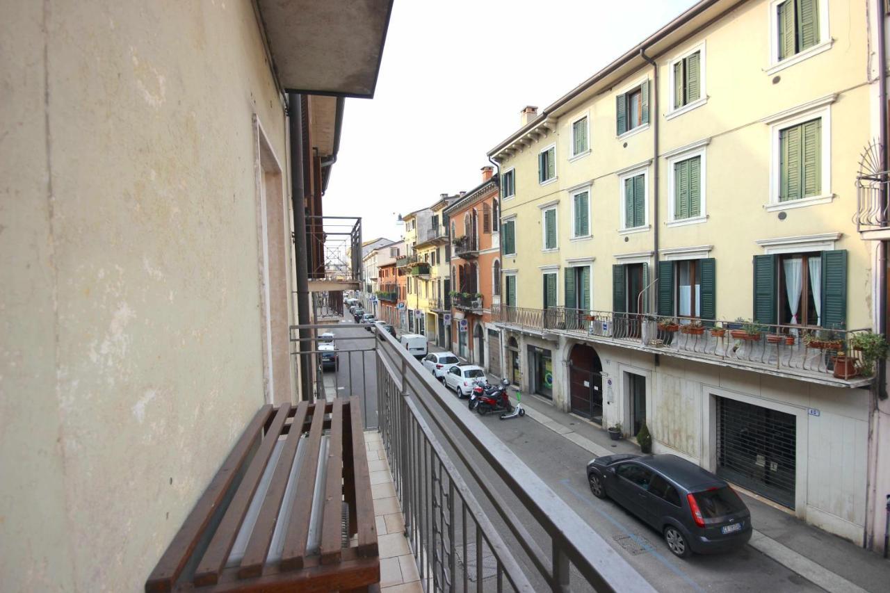 Case Vr Holiday Happy House Verona Exteriér fotografie